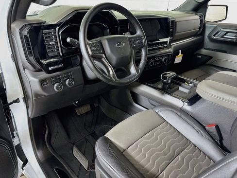 Certified 2026 Chevrolet Silverado 1500 ZR2 AWD/4WD image 7