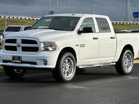 Used 2016 RAM 1500 Express AWD/4WD image 7