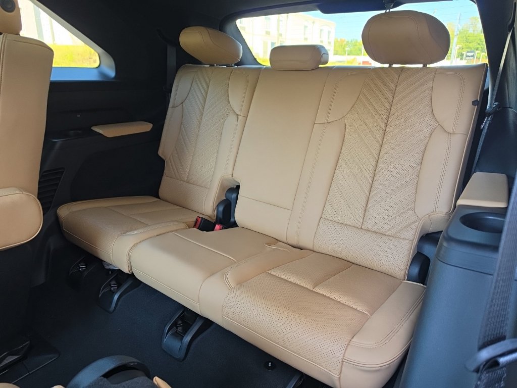 Used 2025 Cadillac Escalade IQ Sport 2 AWD/4WD image 12