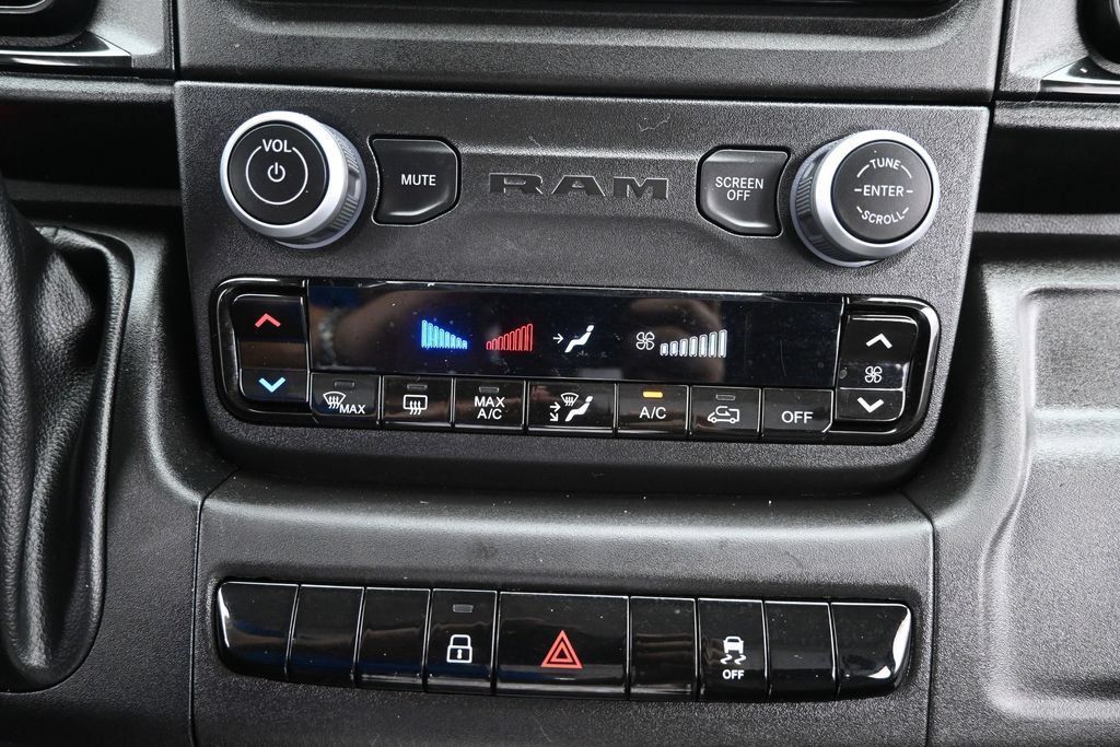 Used 2025 RAM ProMaster 2500 w/ Convenience Group FWD image 25