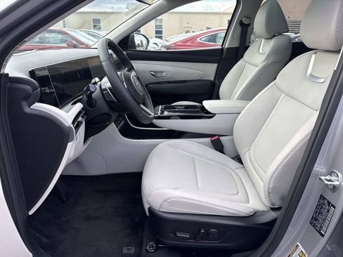 New 2025 Hyundai Tucson Limited image 10