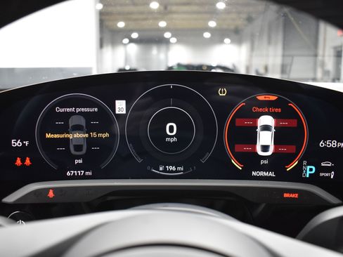 Used 2020 Porsche Taycan 4S AWD/4WD image 6