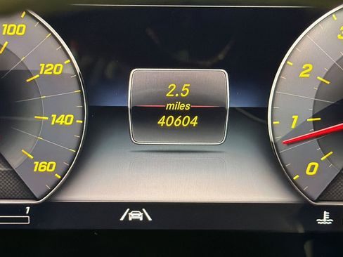 Used 2021 Mercedes-Benz G 550 image 24