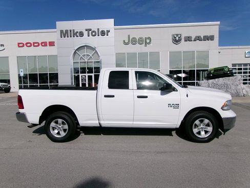 Used 2024 RAM 1500 Classic SLT image 5
