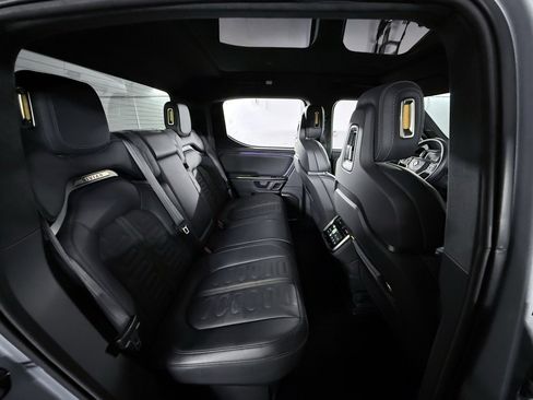 Used 2022 Rivian R1T Adventure image 25