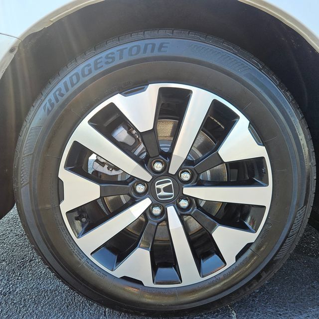 Used 2025 Honda Odyssey EX-L image 43
