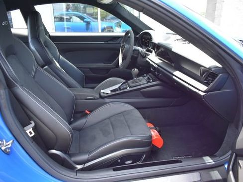 Used 2024 Porsche 911 GT3 RWD image 35