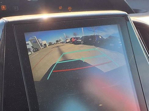 Used 2019 Toyota Prius Limited image 19