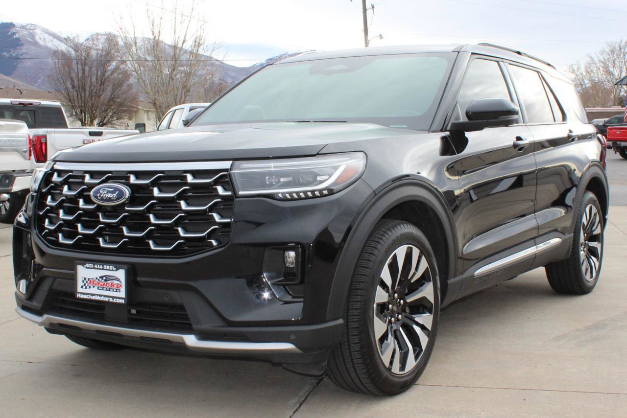 Used 2025 Ford Explorer Platinum w/ LUX Leather Package AWD/4WD image 8