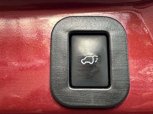 Used 2016 Toyota Sienna XLE AWD/4WD image 16