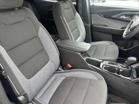 Used 2023 Chevrolet TrailBlazer LT w/ Convenience Package AWD/4WD image 46