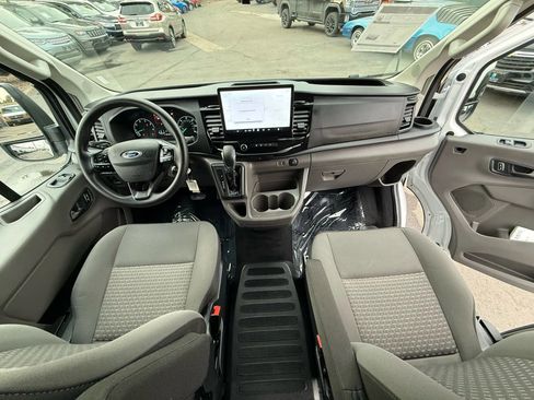Used 2023 Ford Transit 350 XLT image 32