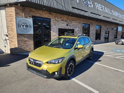 Used 2021 Subaru Crosstrek 2.0i Premium w/ Moonroof Package image 1