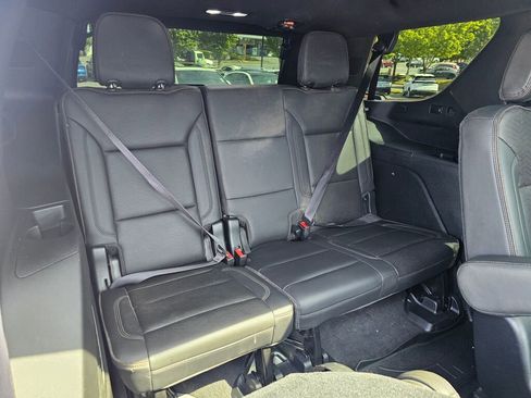 Used 2021 Chevrolet Tahoe High Country w/ Premium Package AWD/4WD image 29