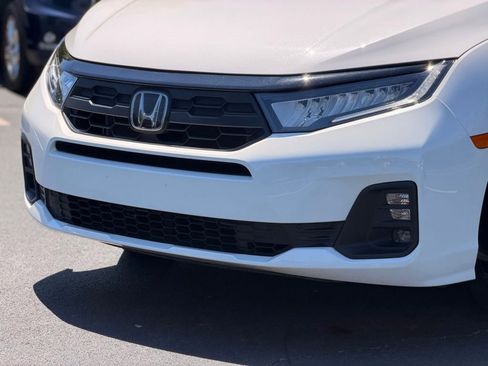 Used 2025 Honda Odyssey EX-L image 8
