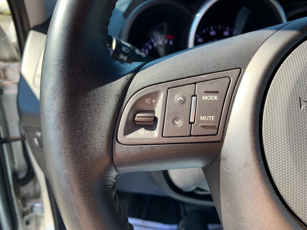 Used 2013 Kia Soul + w/ Audio Pkg FWD image 15