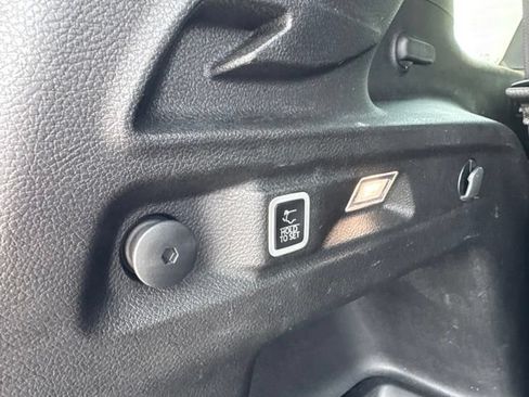 Used 2024 Jeep Grand Cherokee L Laredo AWD/4WD image 11