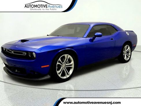 Used 2022 Dodge Challenger GT w/ Plus Package RWD image 1