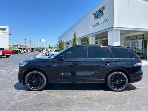 Used 2022 Lincoln Aviator Reserve w/ Equipment Group 201A AWD/4WD image 16