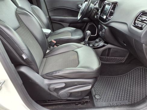 Used 2020 Jeep Compass Latitude image 8