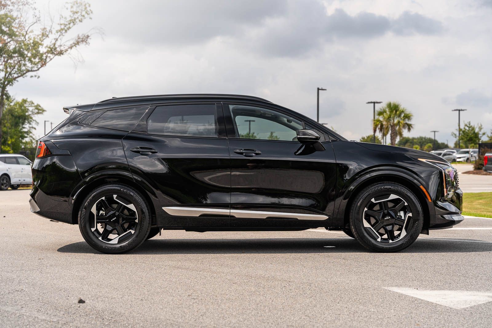 Used 2026 Kia Sportage SX FWD image 8