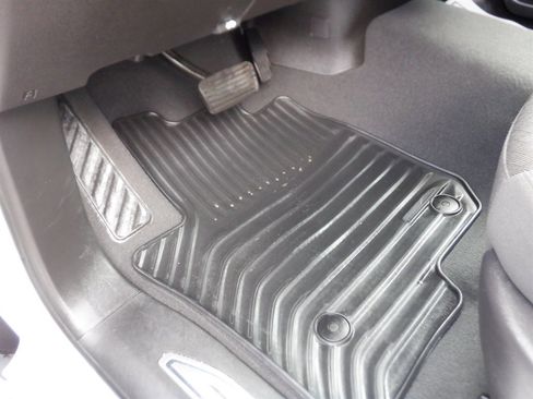 Used 2024 Chevrolet Silverado 2500 LT image 15