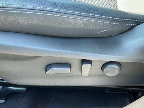 Used 2023 Subaru Forester Premium image 11