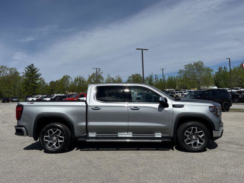 Used 2023 GMC Sierra 1500 SLT w/ SLT Premium Package AWD/4WD image 6