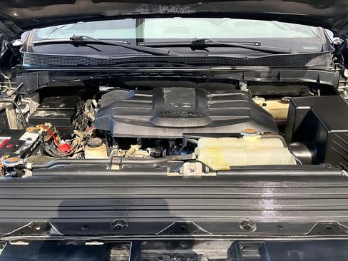 Used 2023 Nissan Titan Platinum Reserve w/ Moonroof Package image 30