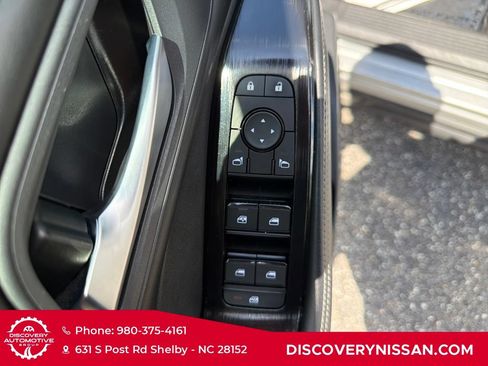 Certified 2025 Nissan Rogue SV AWD/4WD image 11