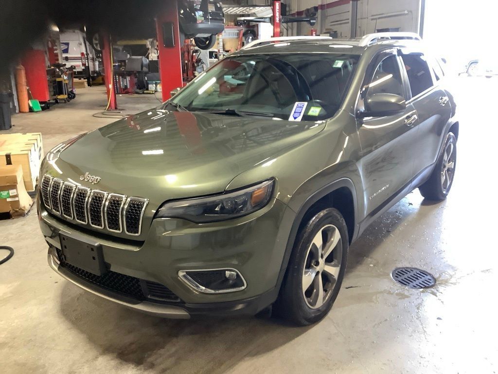 Used 2019 Jeep Cherokee Limited AWD/4WD image 1