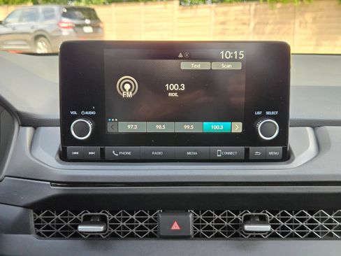 Used 2025 Honda Accord SE image 17
