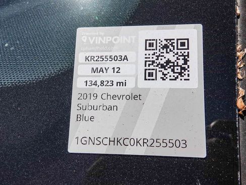 Used 2019 Chevrolet Suburban LT w/ LT Signature Package image 32