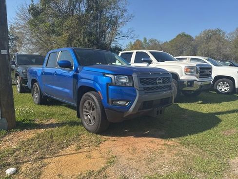 Used 2025 Nissan Frontier SV w/ SV Convenience Package image 14