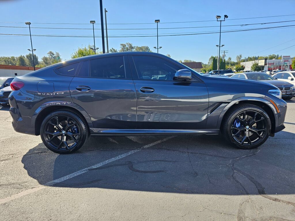 Used 2022 BMW X6 xDrive40i AWD/4WD image 6