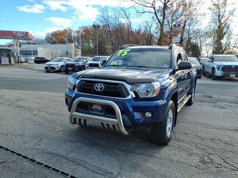 Used 2015 Toyota Tacoma 4x4 Double Cab image 4