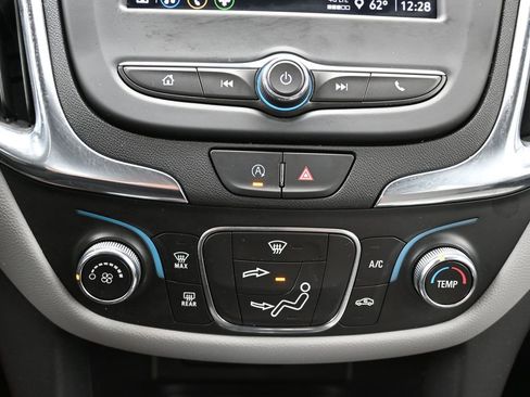 Used 2024 Chevrolet Equinox LS image 23