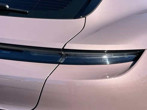 Certified 2022 Porsche Taycan 4 Cross Turismo image 28