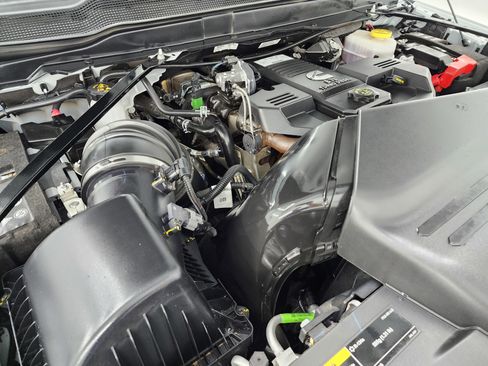 Used 2024 RAM 2500 Laramie w/ Night Edition image 20