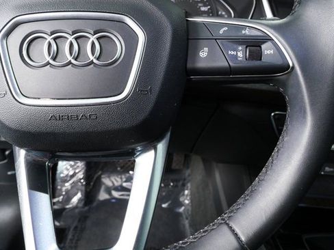 Used 2023 Audi Q5 2.0T Premium w/ Convenience Package AWD/4WD image 10
