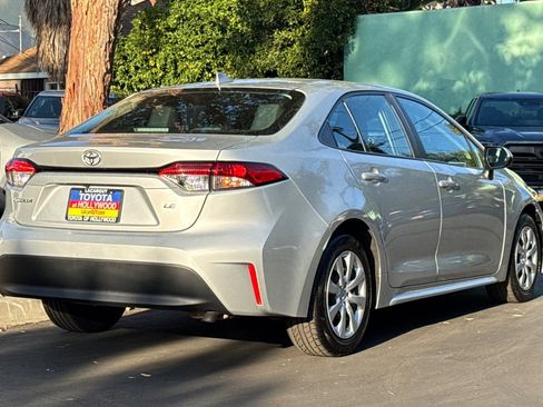 Used 2023 Toyota Corolla LE image 4