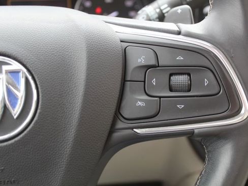 Used 2022 Buick Envision Avenir w/ Technology Package II FWD image 25