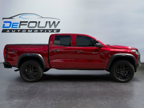 Used 2023 Chevrolet Colorado Trail Boss w/ Advanced Trailering Package AWD/4WD image 2