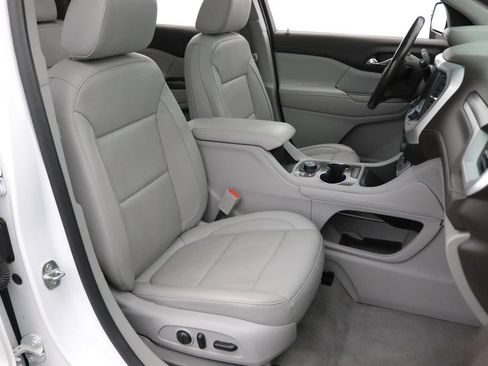 Used 2020 GMC Acadia SLT w/ Driver Alert Package II AWD/4WD image 16