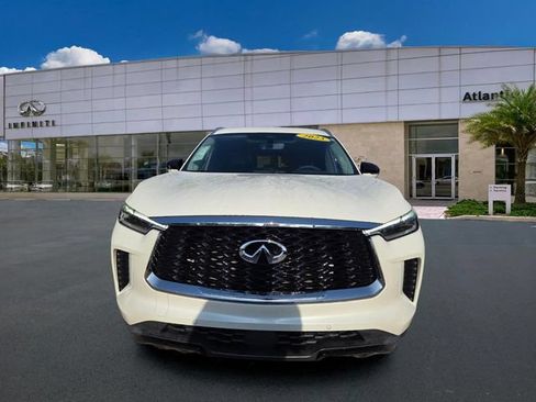 Used 2023 INFINITI QX60 Luxe w/ Performance Audio Package FWD image 3