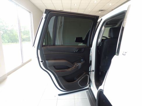 Used 2018 Chevrolet Tahoe LT AWD/4WD image 17