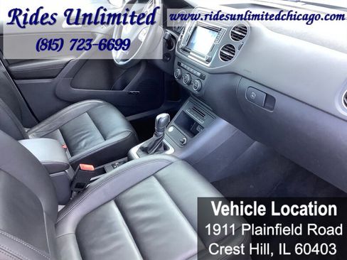 Used 2017 Volkswagen Tiguan SEL FWD image 33