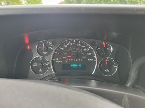 Used 2009 GMC Savana 3500 RWD image 38