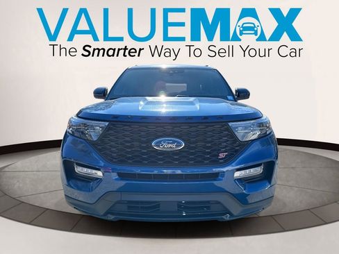 Used 2022 Ford Explorer ST w/ ST Street Pack image 9