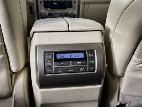 Used 2016 Lexus GX 460 w/ Premium Package AWD/4WD image 33